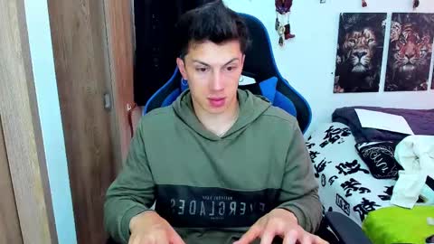 Javier online show from February 2025 08:47:02 PM