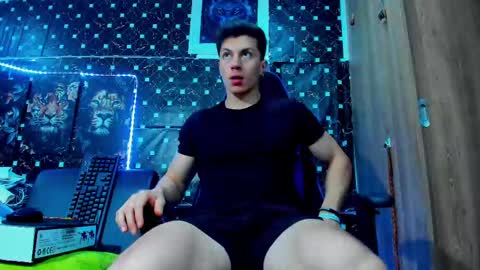 Javier online show from October 2025 11:35:01 PM