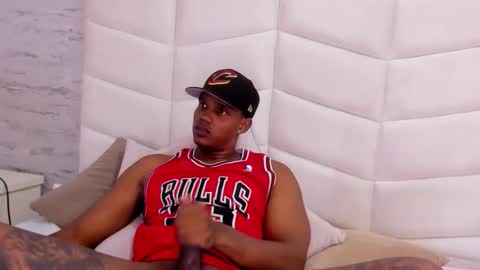 jax black online show from November 2025 07:57:01 PM