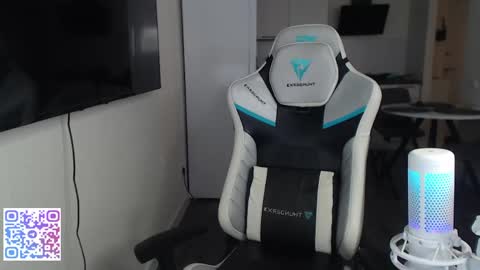 Jayce online show from April 2026 04:59:01 AM