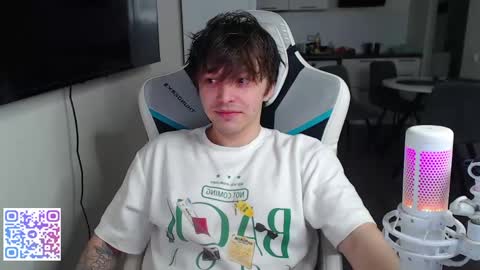 Snapshot of jayce_icestone chatting on June 2026 02:01:02 AM Jayce online show from June 2026 02:01:02 AM