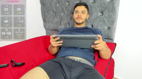 jayd_muscle1 online show from June 2026 05:23:01 PM