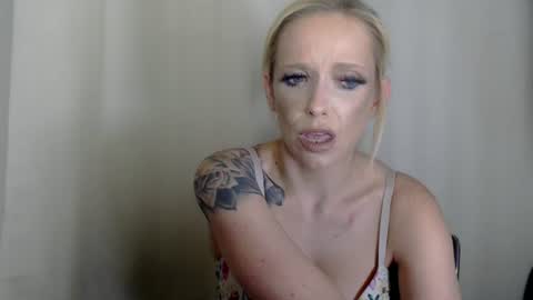 Snapshot of jaydenangel chatting on July 2026 07:44:01 AM Blondie Queen Jayden online show from July 2026 07:44:01 AM