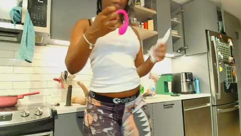 Naomiruty online show from June 2026 02:27:01 AM