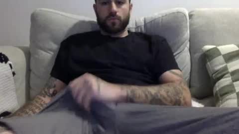 jayg333 online show from November 2025 09:58:02 PM