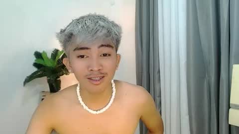 jaysee_hugecox online show from April 2026 10:38:02 AM