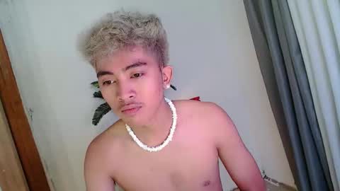 jaysee_hugecox online show from April 2026 11:25:02 AM