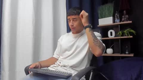 jaze_bradley online show from November 2025 11:32:02 AM