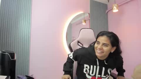 jazmin  online show from September 2025 10:08:02 AM