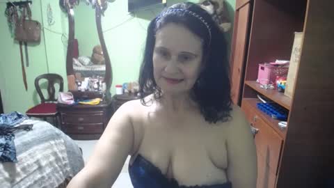jazmim online show from October 2025 01:11:01 AM