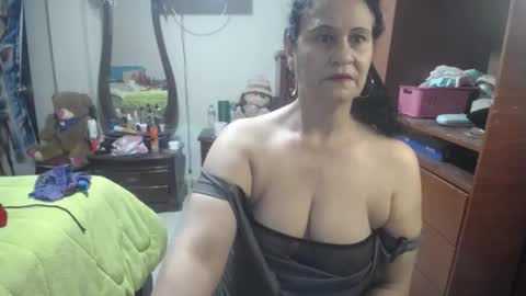 jazmim online show from December 2025 11:52:02 AM