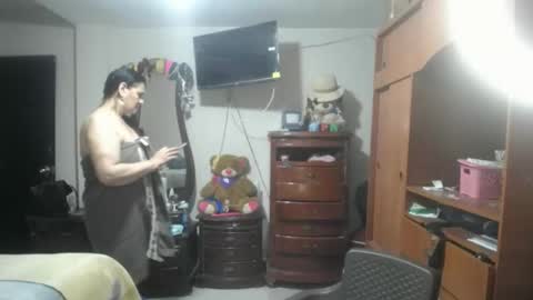 jazmim online show from April 2026 03:53:01 PM