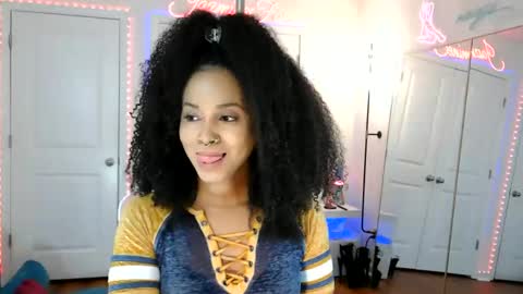 Jazmine Fox online show from June 2026 08:36:02 PM