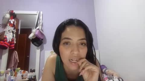 jazminojeda online show from April 2026 05:03:01 AM