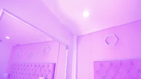 Jazminrusso  online show from February 2026 06:18:02 AM