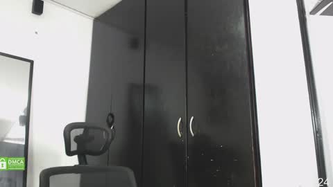 Lin online show from December 2024 02:23:01 AM