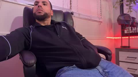 JcMax305 online show from February 2026 01:20:02 PM