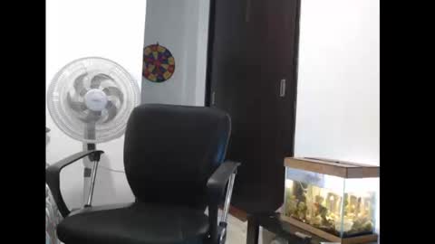 Snapshot of jcolbi chatting on September 2025 09:58:01 PM JColbi online show from September 2025 09:58:01 PM