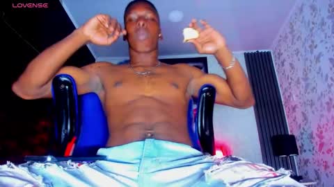 Snapshot of jd_thebaby chatting on February 2025 07:07:01 PM jd thebaby online show from February 2025 07:07:01 PM