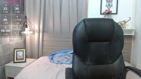 Snapshot of jdwhite18 chatting on May 2026 08:11:02 AM jdwhite18 online show from May 2026 08:11:02 AM