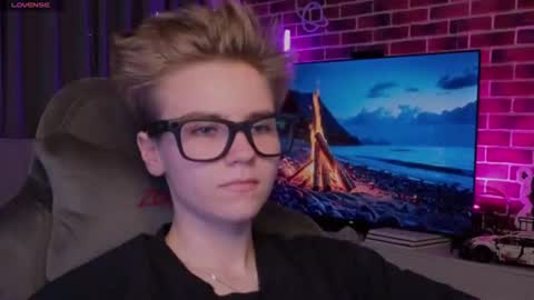 Jean online show from July 2026 04:33:02 PM