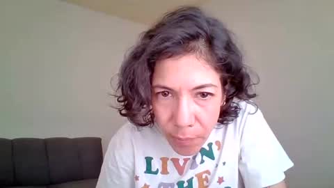 jeanneduval8888 online show from May 2026 11:02:01 PM