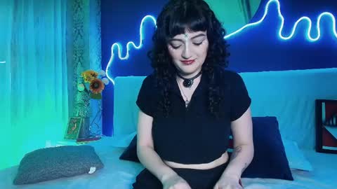 Jean online show from April 2026 07:58:01 PM