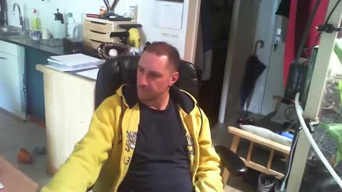 Snapshot of jef74700 chatting on January 2025 10:27:01 AM Jrme online show from January 2025 10:27:01 AM