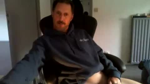Snapshot of jef74700 chatting on July 2026 04:27:01 AM Jrme online show from July 2026 04:27:01 AM