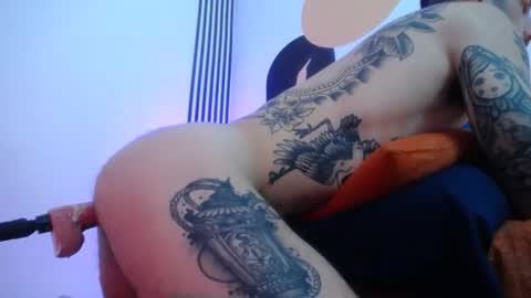 Snapshot of jeff_cube chatting on June 2026 04:51:02 AM Jeff and Mugi Independent model online show from June 2026 04:51:02 AM