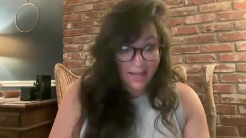 Snapshot of jellybeanin chatting on May 2026 07:14:02 AM Jelli online show from May 2026 07:14:02 AM