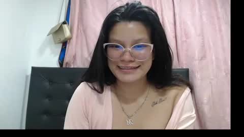 Soy Jem online show from October 2025 04:57:02 AM