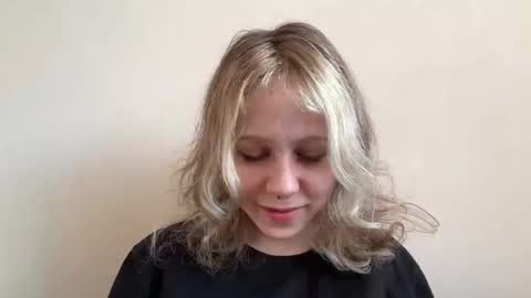 Jessica online show from April 2026 08:06:01 AM