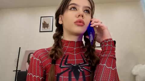 Snapshot of jenie_fire chatting on June 2026 01:28:01 PM Dolly online show from June 2026 01:28:01 PM