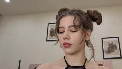 Snapshot of jenie_fire chatting on July 2026 01:37:01 PM Dolly online show from July 2026 01:37:01 PM