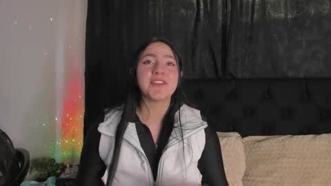 jeniferpowell_nm online show from October 2025 07:03:01 PM