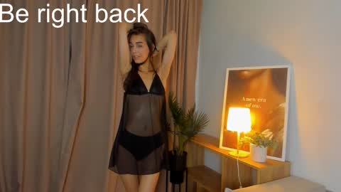 Elli online show from October 2025 09:23:02 PM