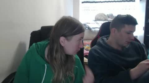 JenisAndPeter online show from October 2025 08:04:02 AM