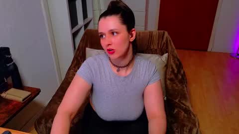 jennasxy19 online show from March 2025 05:28:02 PM