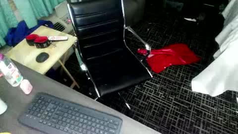 Snapshot of jennacd4life chatting on January 2025 03:59:01 AM Jenna Cross online show from January 2025 03:59:01 AM