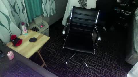 Snapshot of jennacd4life chatting on January 2025 05:54:02 AM Jenna Cross online show from January 2025 05:54:02 AM