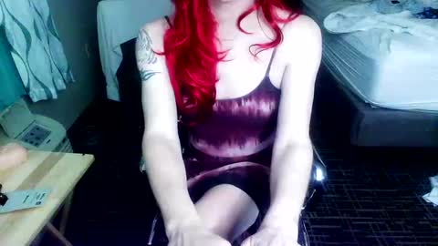 Snapshot of jennacd4life chatting on February 2025 03:13:01 AM Jenna Cross online show from February 2025 03:13:01 AM