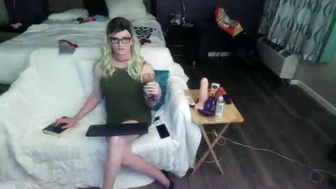 Jenna Cross online show from November 2025 02:34:01 AM