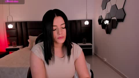 Snapshot of jennaolson chatting on January 2025 06:54:01 PM Jenna Olson online show from January 2025 06:54:01 PM