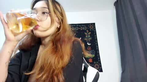 JENNA online show from October 2025 02:37:01 PM