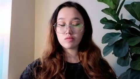 Snapshot of jennatyan chatting on July 2026 05:05:02 AM JENNA online show from July 2026 05:05:02 AM