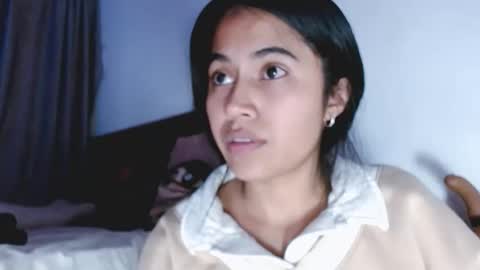 jenner_lena online show from April 2026 07:17:02 AM