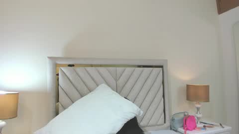 jenner_madison online show from April 2026 06:10:01 PM