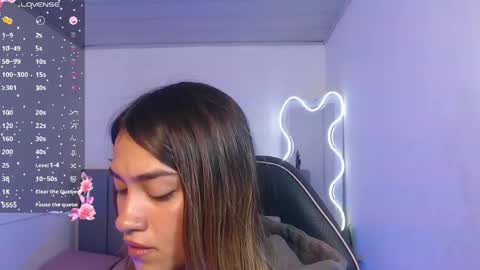 Snapshot of jenner_tay chatting on June 2026 02:57:02 AM jenner online show from June 2026 02:57:02 AM