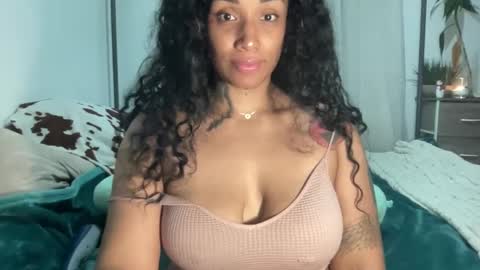 Snapshot of jenni_cash chatting on December 2024 07:35:01 AM Mistress Jenni online show from December 2024 07:35:01 AM